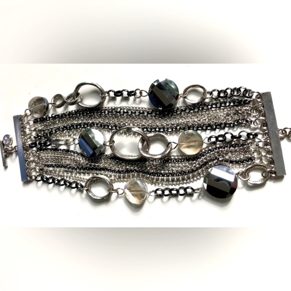 Unique Silver and Black Bracelet - Picture 3 of 6